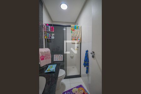 Casa à venda com 240m², 3 quartos e 3 vagasBanheiro da Suíte 1