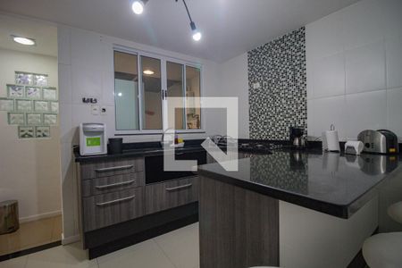 Casa à venda com 240m², 3 quartos e 3 vagasCozinha