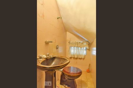 Lavabo de casa para alugar com 3 quartos, 180m² em Sumaré, São Paulo