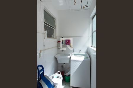 Apartamento à venda com 70m², 2 quartos e 1 vaga Apartamento à venda com 70m², 2 quartos e 1 vagaÁREA DE SERVIÇO