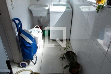 Apartamento à venda com 70m², 2 quartos e 1 vaga Apartamento à venda com 70m², 2 quartos e 1 vagaÁREA DE SERVIÇO