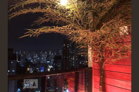 Apartamento para alugar com 120m², 2 quartos e 2 vagas Apartamento para alugar com 120m², 2 quartos e 2 vagasVaranda