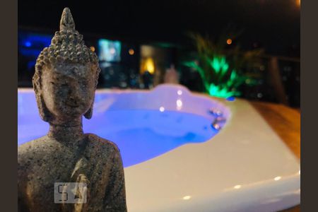 Apartamento para alugar com 120m², 2 quartos e 2 vagas Apartamento para alugar com 120m², 2 quartos e 2 vagasPiscina