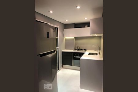 Apartamento para alugar com 120m², 2 quartos e 2 vagas Apartamento para alugar com 120m², 2 quartos e 2 vagasCozinha