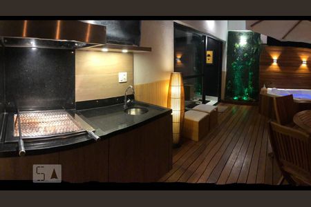 Apartamento para alugar com 120m², 2 quartos e 2 vagas Apartamento para alugar com 120m², 2 quartos e 2 vagasCozinha