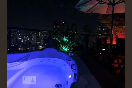 Apartamento para alugar com 120m², 2 quartos e 2 vagas Apartamento para alugar com 120m², 2 quartos e 2 vagasPiscina