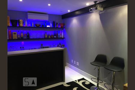 Apartamento para alugar com 120m², 2 quartos e 2 vagas Apartamento para alugar com 120m², 2 quartos e 2 vagasBar