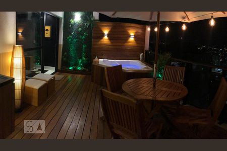 Apartamento para alugar com 120m², 2 quartos e 2 vagas Apartamento para alugar com 120m², 2 quartos e 2 vagasVaranda