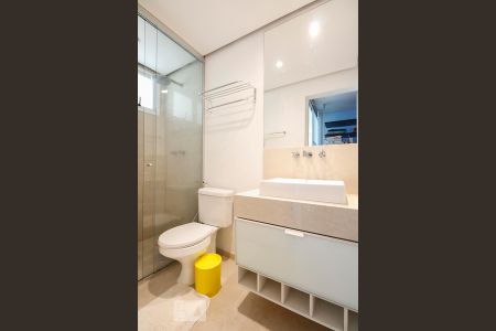 Apartamento à venda com 100m², 2 quartos e 3 vagas Apartamento à venda com 100m², 2 quartos e 3 vagasBanheiro suite 1