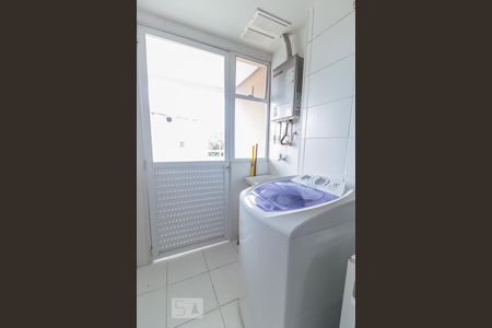 Apartamento à venda com 65m², 2 quartos e 1 vaga Apartamento à venda com 65m², 2 quartos e 1 vagaÁrea de Serviço