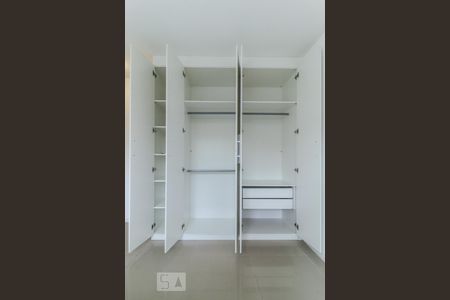 Apartamento à venda com 65m², 2 quartos e 1 vaga Apartamento à venda com 65m², 2 quartos e 1 vagaQuarto 02 (Suíte)