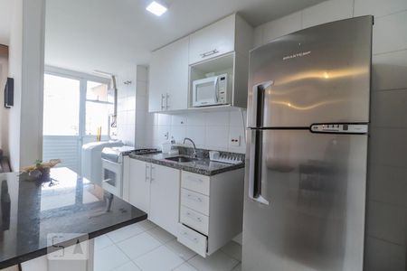 Apartamento à venda com 65m², 2 quartos e 1 vaga Apartamento à venda com 65m², 2 quartos e 1 vagaCozinha e Área de Serviço