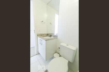 Apartamento à venda com 65m², 2 quartos e 1 vaga Apartamento à venda com 65m², 2 quartos e 1 vagaBanheiro Quarto 02 (Suíte)
