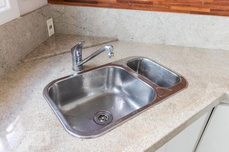 Casa de condomínio à venda com 340m², 4 quartos e 3 vagas Casa de condomínio à venda com 340m², 4 quartos e 3 vagasDetalhe da Cozinha