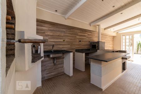 Casa de condomínio à venda com 340m², 4 quartos e 3 vagas Casa de condomínio à venda com 340m², 4 quartos e 3 vagasEspaço Gourmet