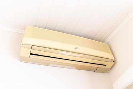 Casa de condomínio à venda com 340m², 4 quartos e 3 vagas Casa de condomínio à venda com 340m², 4 quartos e 3 vagasDetalhe da Suíte 2