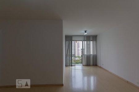 Sala de apartamento à venda com 3 quartos, 70m² em Jardim Londrina, São Paulo