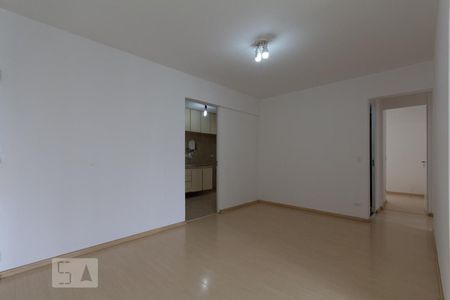Sala de apartamento à venda com 3 quartos, 70m² em Jardim Londrina, São Paulo