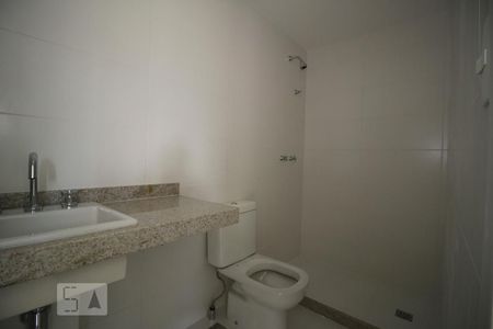 Apartamento à venda com 85m², 2 quartos e 1 vaga Apartamento à venda com 85m², 2 quartos e 1 vagaBanheiro da Suite 01