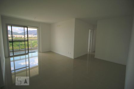 Apartamento à venda com 85m², 2 quartos e 1 vaga Apartamento à venda com 85m², 2 quartos e 1 vagaSala