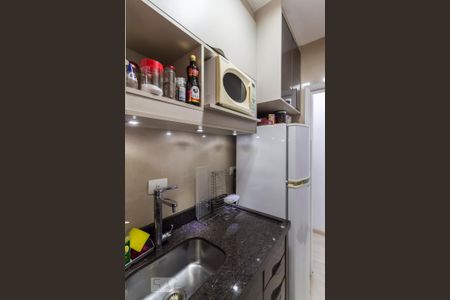 Cozinha de apartamento para alugar com 2 quartos, 55m² em Vila Ipojuca, São Paulo