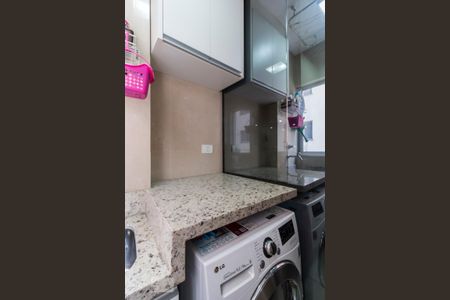 Apartamento à venda com 55m², 2 quartos e 1 vaga Apartamento à venda com 55m², 2 quartos e 1 vagaÁrea de serviço