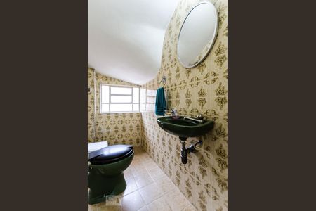 Casa à venda com 160m², 4 quartos e 2 vagasLavabo