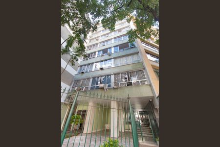 Apartamento para alugar com 160m², 3 quartos e 1 vagaFachada