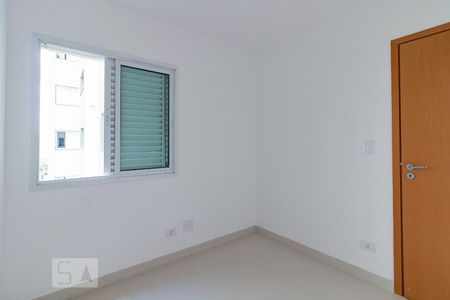 Quarto 1 de apartamento para alugar com 3 quartos, 75m² em Jardim Flor da Montanha, Guarulhos