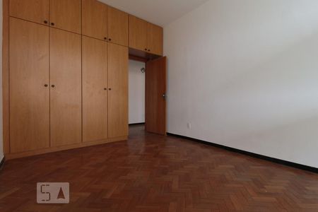 Apartamento à venda com 147m², 3 quartos e 2 vagas Apartamento à venda com 147m², 3 quartos e 2 vagasQuarto 2