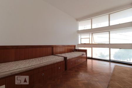 Apartamento à venda com 147m², 3 quartos e 2 vagas Apartamento à venda com 147m², 3 quartos e 2 vagasQuarto 1