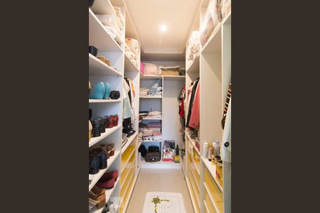 Casa à venda com 400m², 6 quartos e 2 vagasSuíte 3