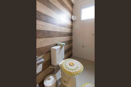 Casa à venda com 400m², 6 quartos e 2 vagasBanheiro Suíte 2