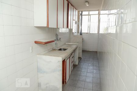 Apartamento à venda com 80m², 2 quartos e 1 vagaCozinha