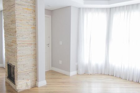 Sala  de casa de condomínio para alugar com 3 quartos, 120m² em Mercês, Curitiba