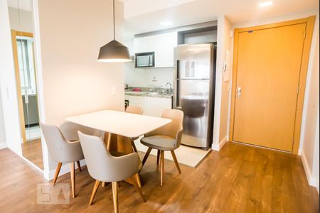 Sala de apartamento à venda com 1 quarto, 45m² em Petrópolis, Porto Alegre