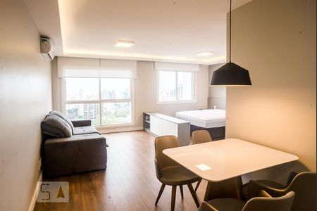 Sala de apartamento à venda com 1 quarto, 45m² em Petrópolis, Porto Alegre