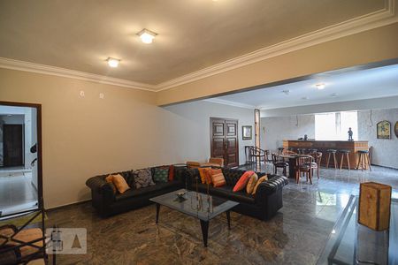 Casa à venda com 760m², 6 quartos e 8 vagasSala 6