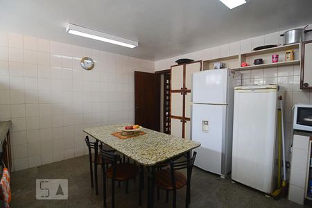 Cozinha de casa à venda com 6 quartos, 760m² em Belvedere, Belo Horizonte