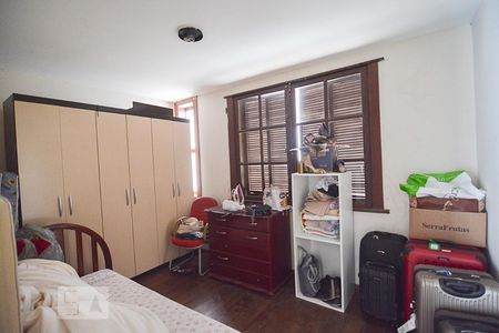 Casa à venda com 760m², 6 quartos e 8 vagasQuarto Serviço