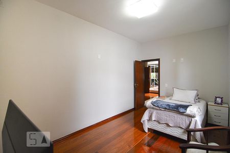 Casa à venda com 760m², 6 quartos e 8 vagasSuíte