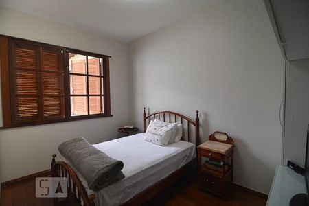 Casa à venda com 760m², 6 quartos e 8 vagasQuarto