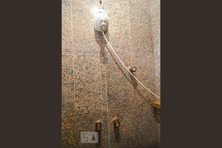 Casa à venda com 760m², 6 quartos e 8 vagasBanheiro suíte 4