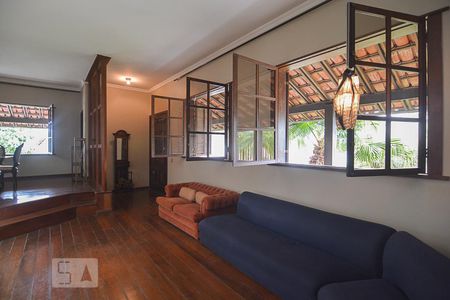 Sala de casa à venda com 6 quartos, 760m² em Belvedere, Belo Horizonte