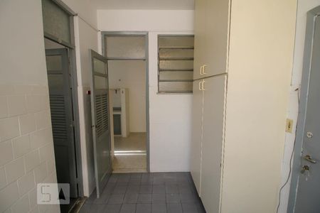 Apartamento à venda com 130m², 3 quartos e 1 vagaÁrea de Serviço