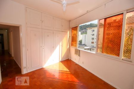 Apartamento à venda com 130m², 3 quartos e 1 vagaQuarto 3