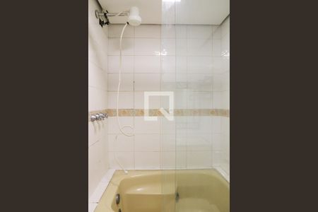 Apartamento à venda com 62m², 2 quartos e 2 vagas Apartamento à venda com 62m², 2 quartos e 2 vagasBanheiro da Suíte