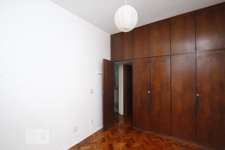 Quarto 1 de apartamento para alugar com 3 quartos, 100m² em Laranjeiras, Rio de Janeiro