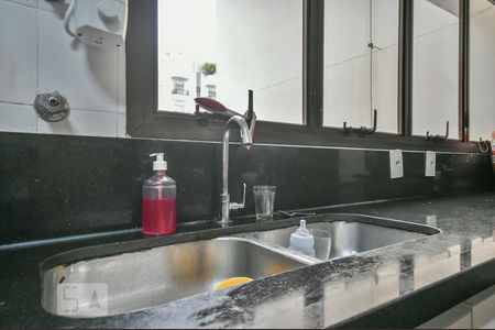 Apartamento à venda com 168m², 4 quartos e 3 vagasCozinha