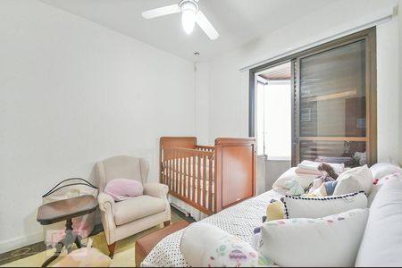 Apartamento à venda com 168m², 4 quartos e 3 vagasQuarto 4